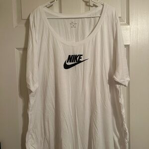 Nike Women's White Short Sleeve Tee Size 3x